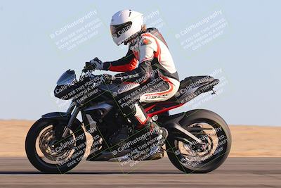 media/Nov-06-2023-Moto Forza (Mon) [[ce023d0744]]/3-Intermediate Group/Session 5 (Turn 9)/